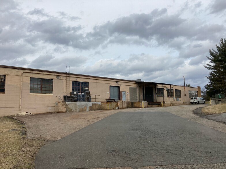 More Photos Of 137 US Highway 202, Ringoes Manufacturing For Sale