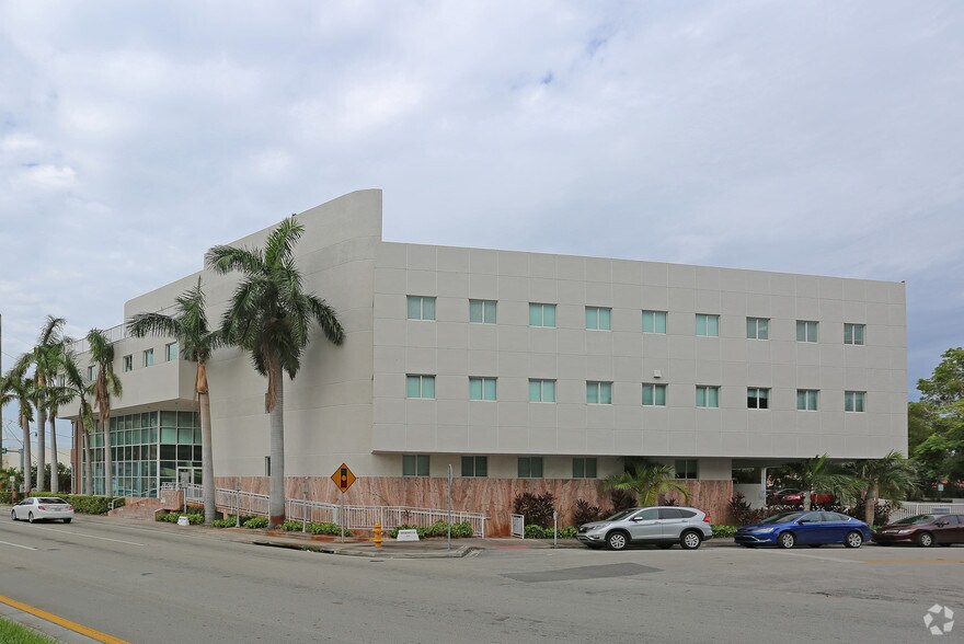 More Photos Of 770 Ponce de Leon Blvd, Coral Gables Office For Lease