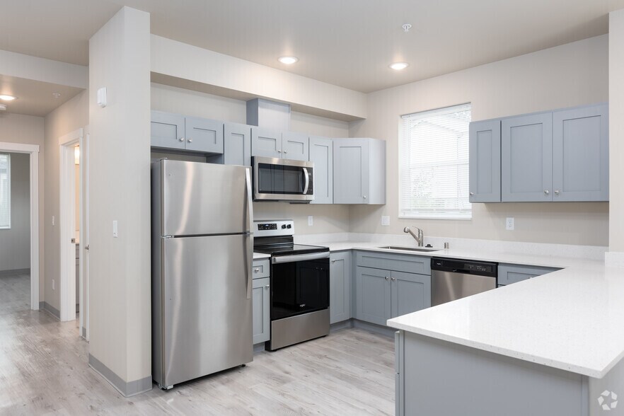 More Photos Of 7911 Washington Blvd SW, Lakewood Apartments For Sale