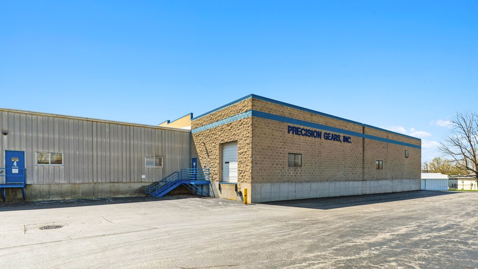 More Photos Of N13W24705 Bluemound Rd, Pewaukee Manufacturing For Sale