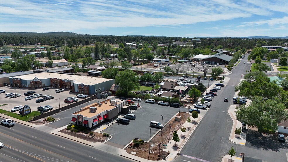 More Photos Of 180 N White Mountain Rd, Show Low Fast Food For Sale