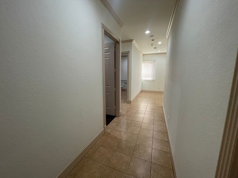 More Photos Of 1842 Snake River Rd, Katy Medical For Sale