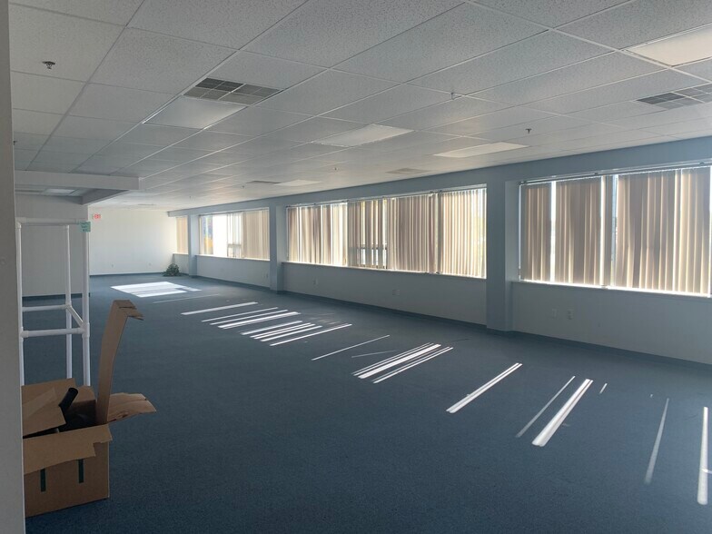 More Photos Of 630 Boston Rd, Billerica Office For Sale