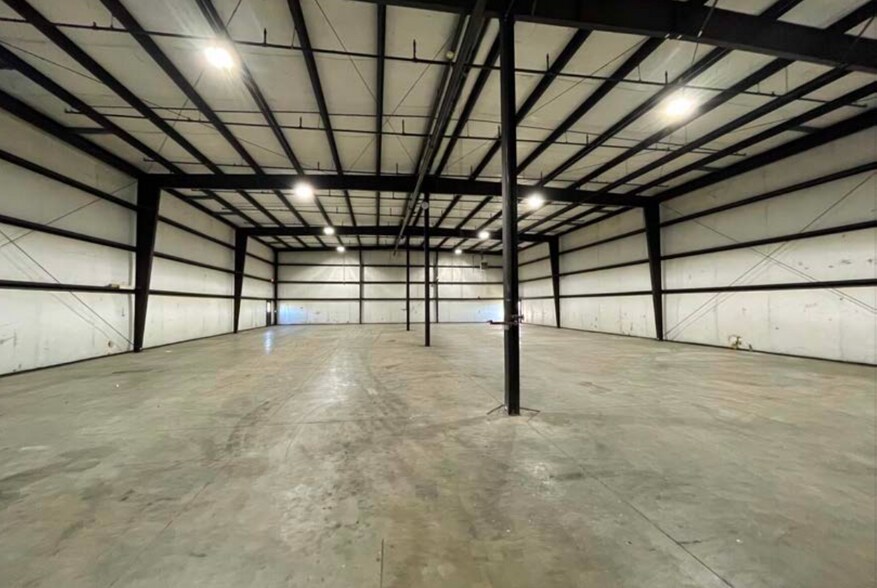 More Photos Of 3024 Symmes Rd, Hamilton Warehouse For Lease