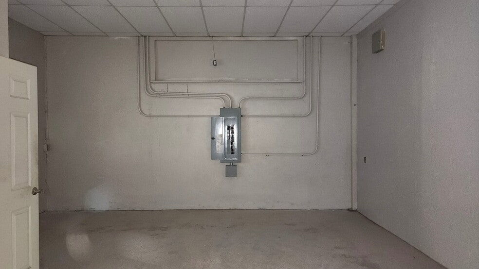 More Photos Of 66695 HWY 60 hwy, Salome Warehouse For Sale