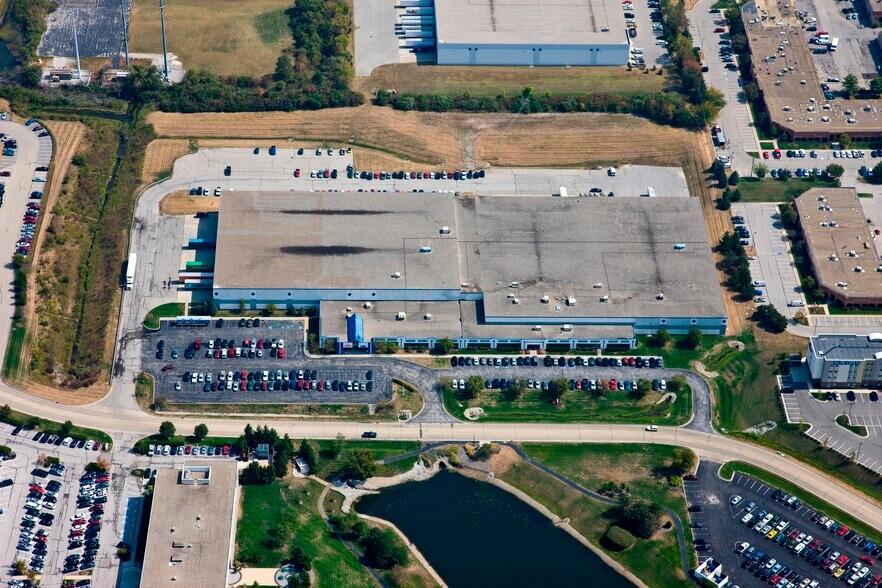 More Photos Of 7555 Woodland Dr, Indianapolis Warehouse For Lease