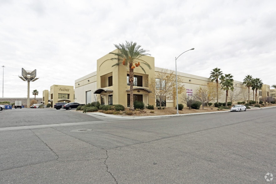 More Photos Of 4285 Wagon Trail Ave, Las Vegas Warehouse For Lease