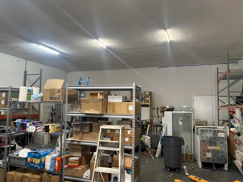 More Photos Of 101 Mattie M Kelly Blvd, Destin Light Distribution For Lease