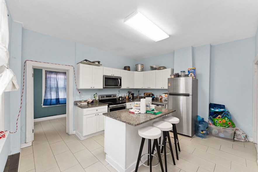 More Photos Of 368 E Moore St, Norristown General Retail For Sale