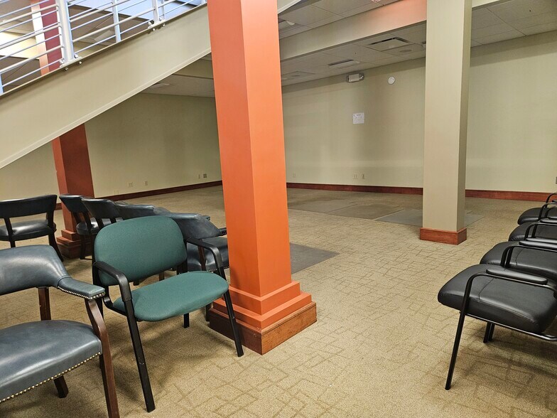 More Photos Of 2416 Pennsylvania Ave, Weirton Medical For Lease