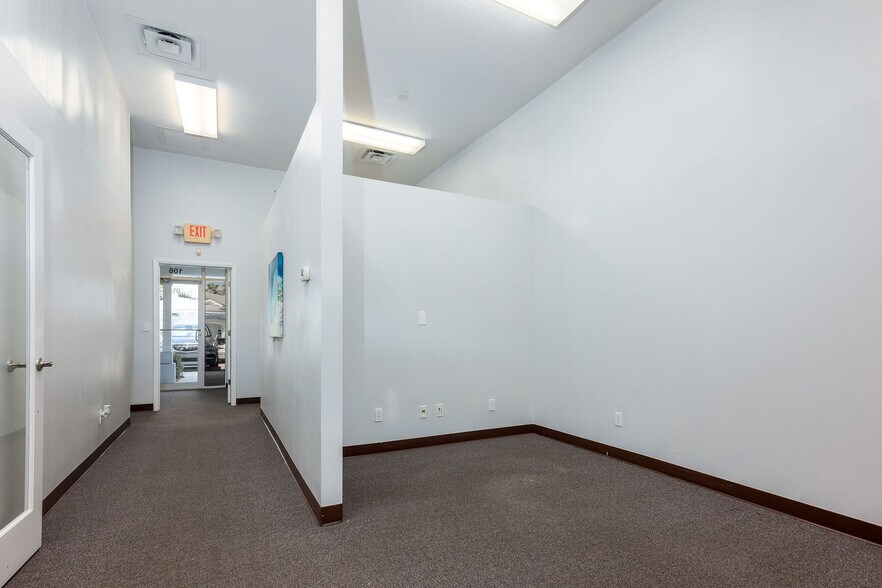 More Photos Of 4639 Clyde Morris Blvd, Port Orange Office For Lease