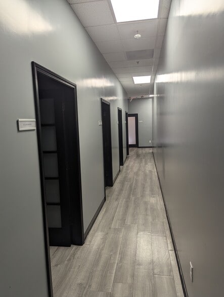 More Photos Of 3015 Calloway Dr, Bakersfield Storefront Retail Office For Sale