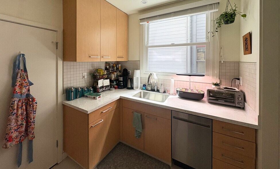 More Photos Of 1119 Webster St, San Francisco Apartments For Sale