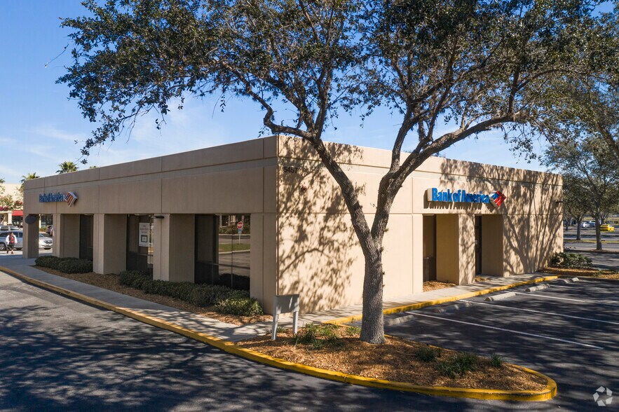 More Photos Of 5301-5553 Fruitville Rd, Sarasota Unknown For Lease