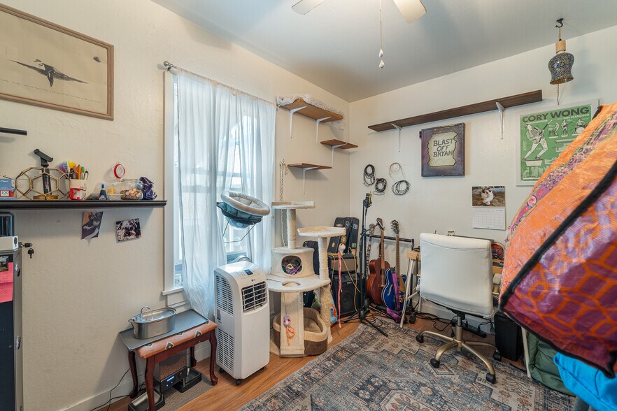 More Photos Of 204 Moran St, Reno Apartments For Sale