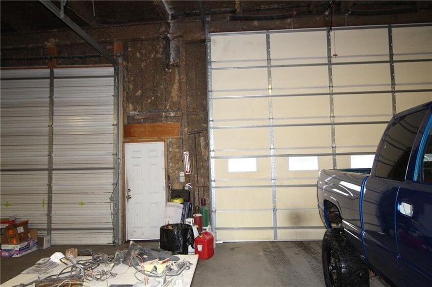 More Photos Of 13612 Stillwell Rd, Bonner Springs Auto Salvage Facility For Sale