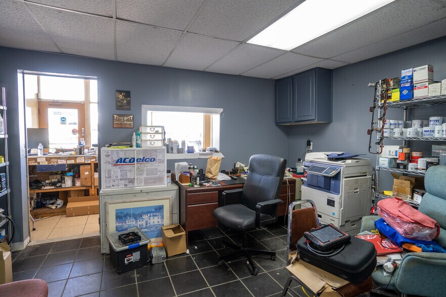 More Photos Of 5507 E Colonial Dr, Orlando Auto Repair For Sale