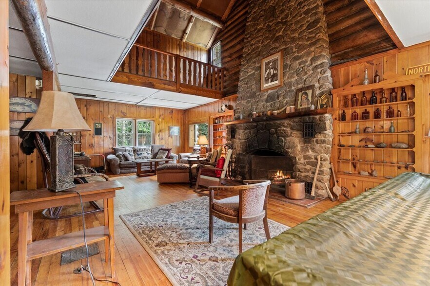 More Photos Of 746 Howe Rd, Lake Luzerne Hotel For Sale