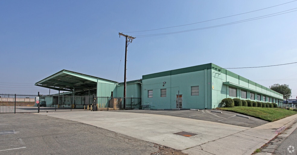More Photos Of 6557 Flotilla St, Commerce Manufacturing For Lease