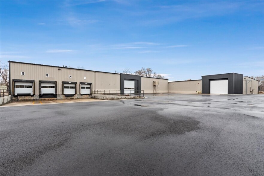 More Photos Of 1208 Madison Ave, Nampa Unknown For Lease