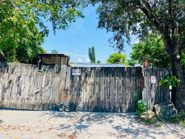 More Photos Of 1991 NW 33rd St, Pompano Beach Land For Lease