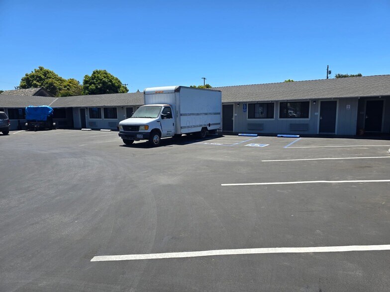 More Photos Of 126 John St, Salinas Hotel For Sale