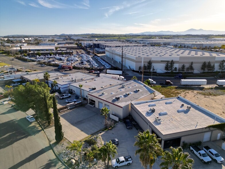 More Photos Of 6131 Quail Valley Ct, Riverside Manufacturing For Lease