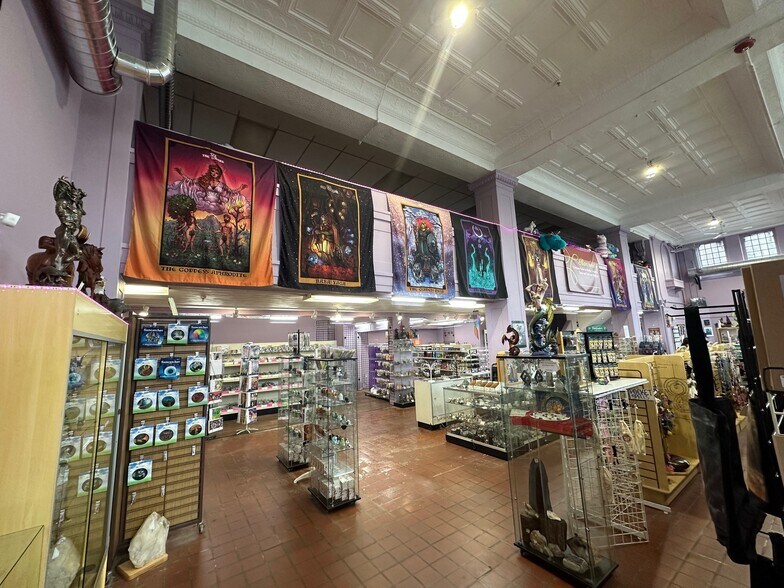 More Photos Of 727 E Main St, Rochester Restaurant For Lease