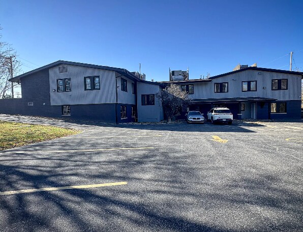 More Photos Of 6080-6090 S 108th St, Hales Corners Office For Sale