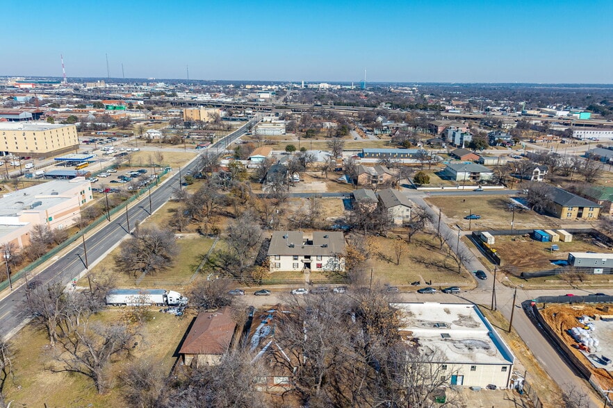 More Photos Of 2718 Cleveland St, Dallas Apartments For Sale