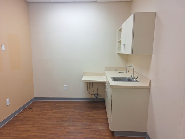 More Photos Of 3881 Churchville Ave, Churchville Healthcare For Sale