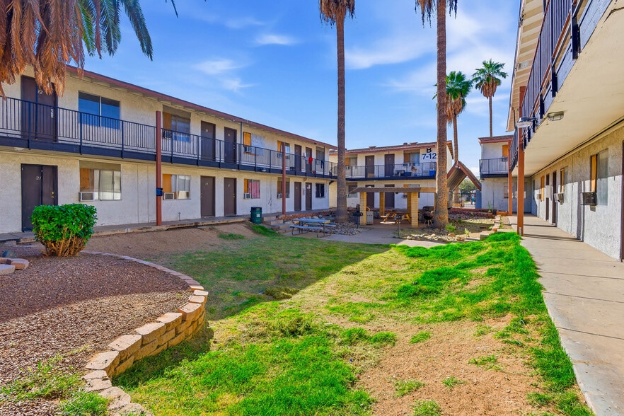 More Photos Of 4323 N 27th Ave, Phoenix Apartments For Sale