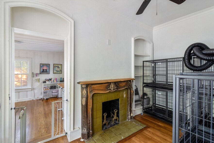 More Photos Of 2282 Central Ave, Memphis Loft Creative Space For Sale