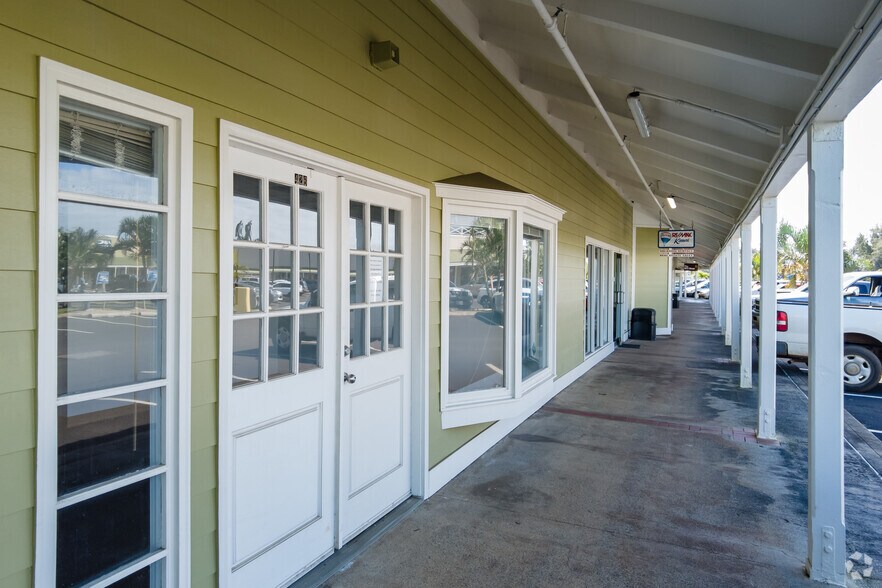 More Photos Of 4-831 Kuhio Hwy, Kapaa Unknown For Lease