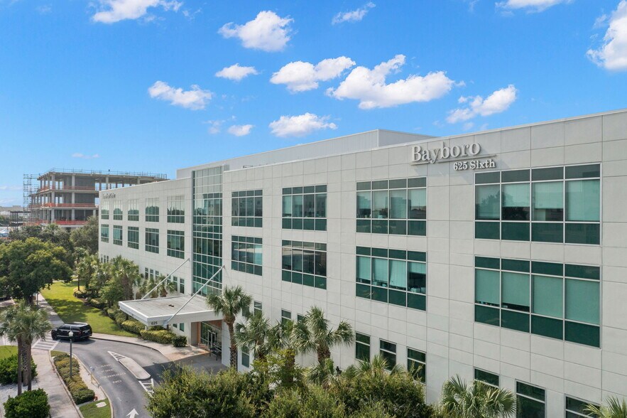 More Photos Of 625 6th Ave S, Saint Petersburg Medical For Sale