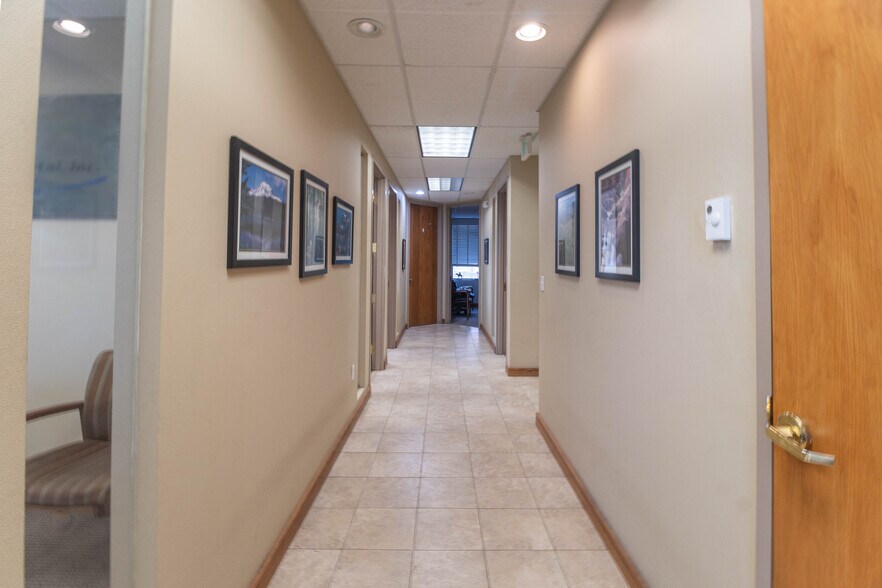 More Photos Of 5801 Logan St, Denver Research And Development For Lease