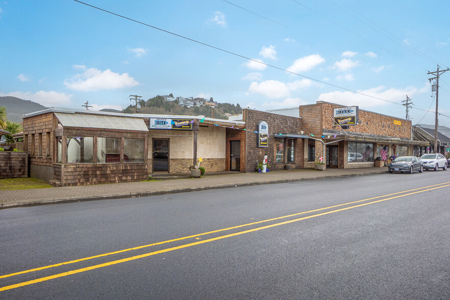 Primary Photo Of 176 S Highway 101, Rockaway Beach Restaurant For Sale