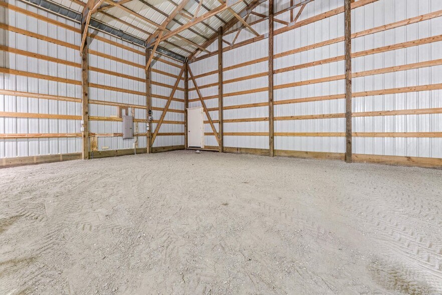 More Photos Of 15315 County Road 25, Rollingstone Flex For Sale