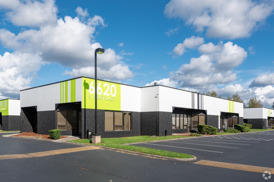 More Photos Of 6627 S 191st Pl, Kent Unknown For Lease