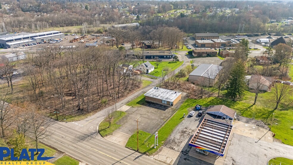 More Photos Of 661 S Meridian Rd, Youngstown Freestanding For Sale