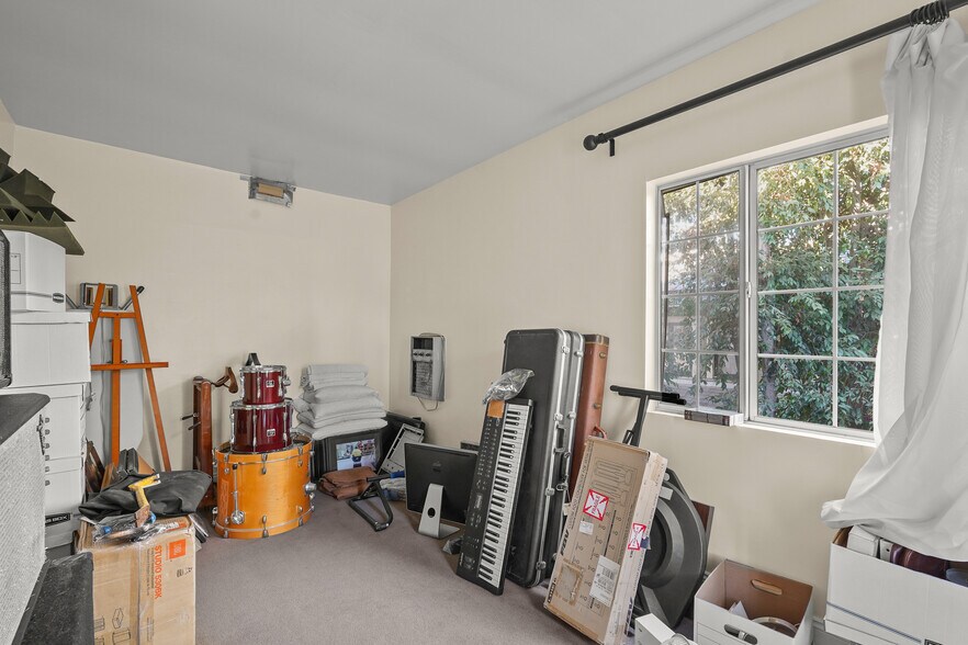 More Photos Of 656 Parkman Ave, Los Angeles Apartments For Sale