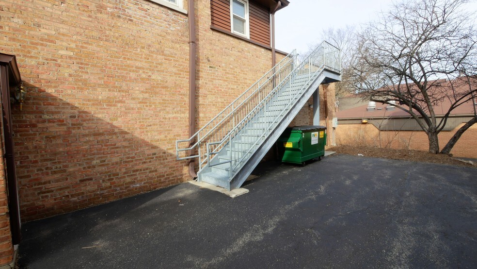 More Photos Of 175 N Washington St, Wheaton Office Residential For Sale