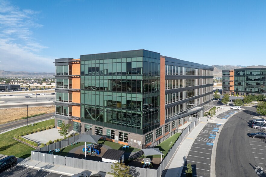 More Photos Of 1550 W Digital Dr, Lehi Office For Lease