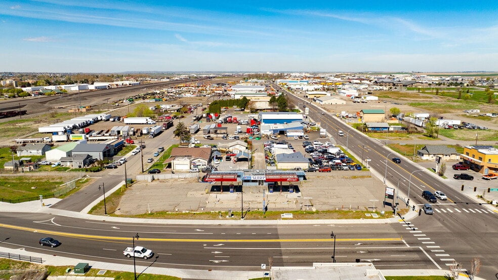 More Photos Of 1211 E Lewis St, Pasco Convenience Store For Sale