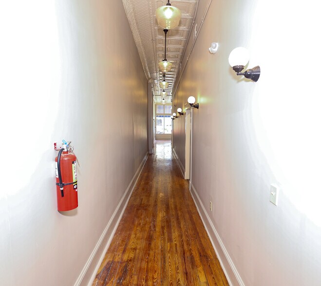 More Photos Of 154 Magnolia St, Spartanburg Storefront Retail Office For Lease