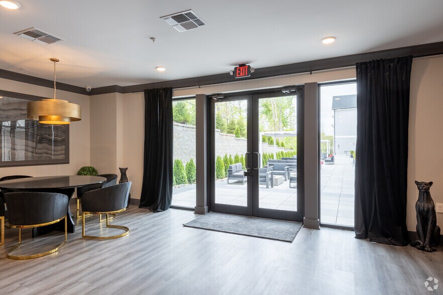 More Photos Of 8 Tice Rd, Franklin Lakes Apartments For Sale