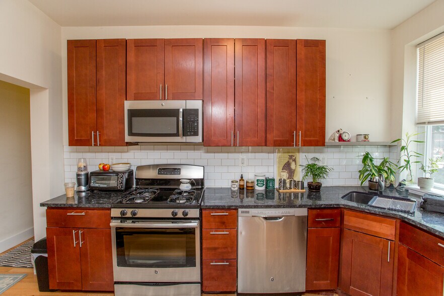 More Photos Of 41 Church St, Lambertville Apartments For Sale