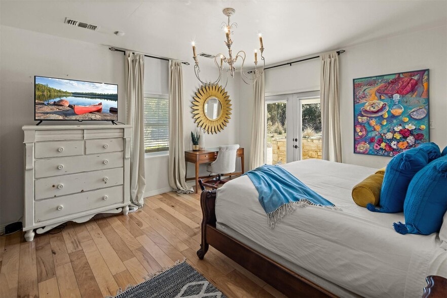 More Photos Of 5507 Travis Cook Rd, Austin Specialty For Sale