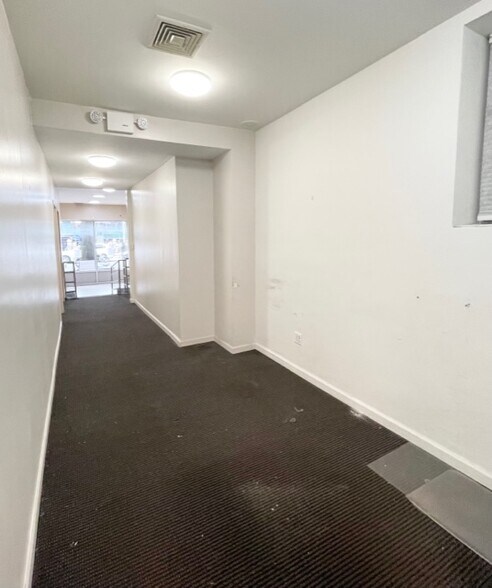 More Photos Of 175 7th Ave, Brooklyn Storefront Retail Residential For Lease