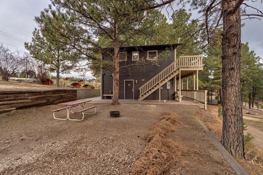 More Photos Of 1116 N 5th St, Custer Trailer Camper Park For Sale